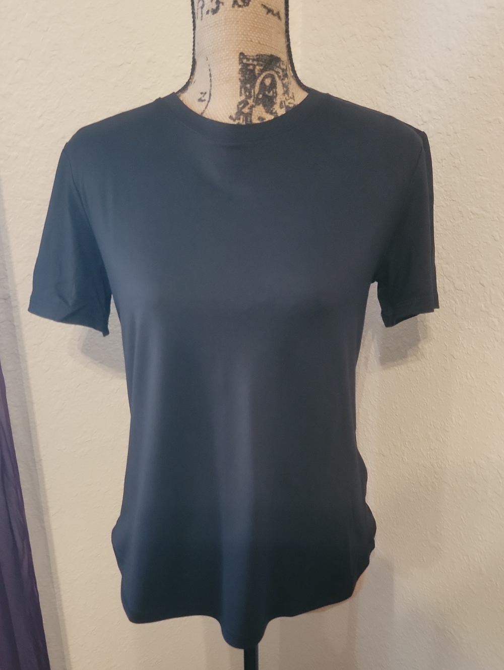 Black Short Sleeve Crewneck Tee NWT